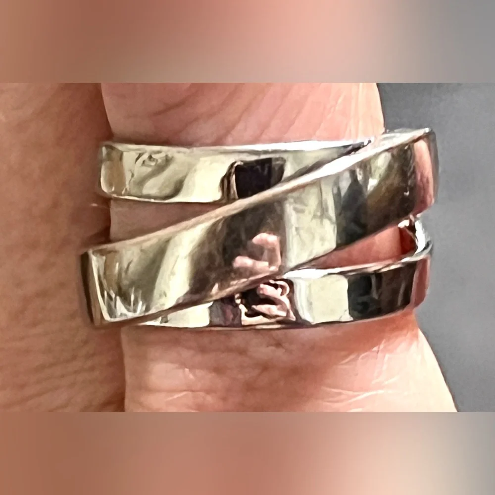 Artisan Handmade 925 Sterling Silver Modernist Crossover Ring - Size 9